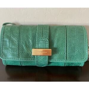 Juicy Couture 100% Cow Hide Leather Cross Body Bag/Clutch Green